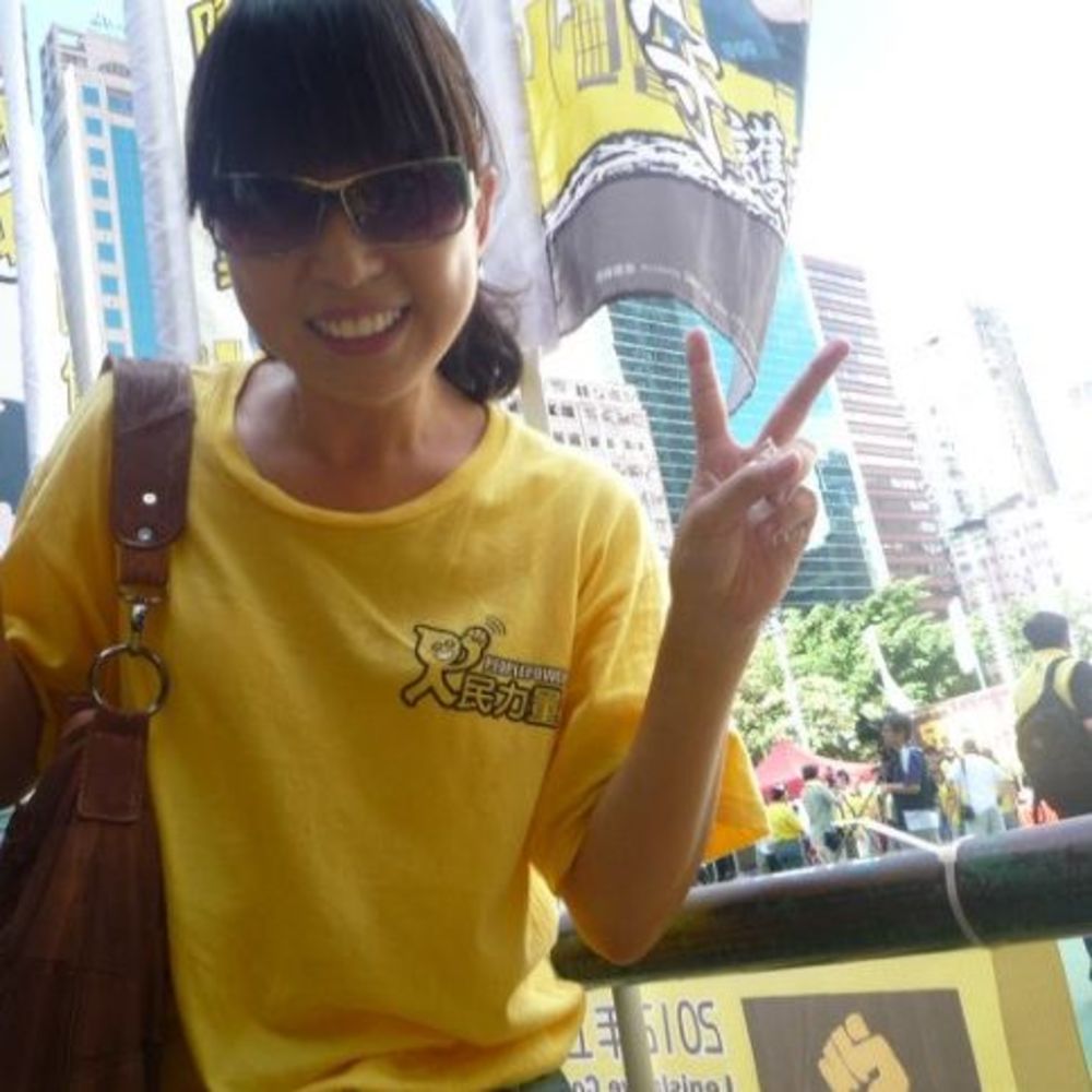 Meet your Posher, Elaine